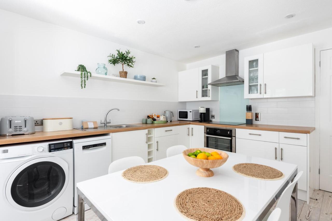 Apartamento Hideaway - Exclusive Marina Development, Town Centre, With Parking Falmouth Exterior foto
